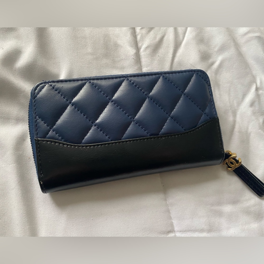 Chanel Gabrielle Zip Around Wallet Quilted Aged Calfskin Long Black, Blue
